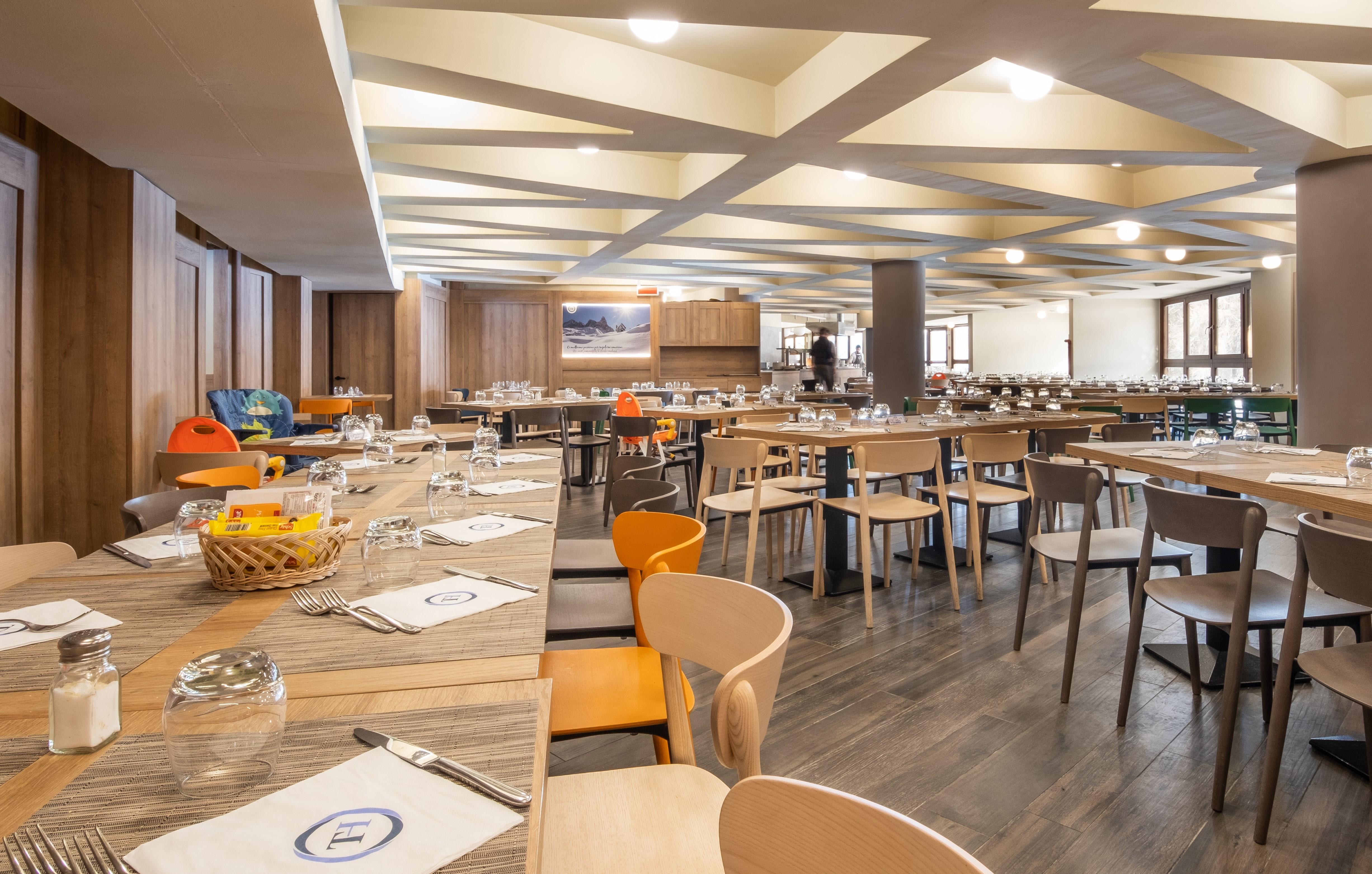 Hotel Th Pila Pila  Zewnętrze zdjęcie