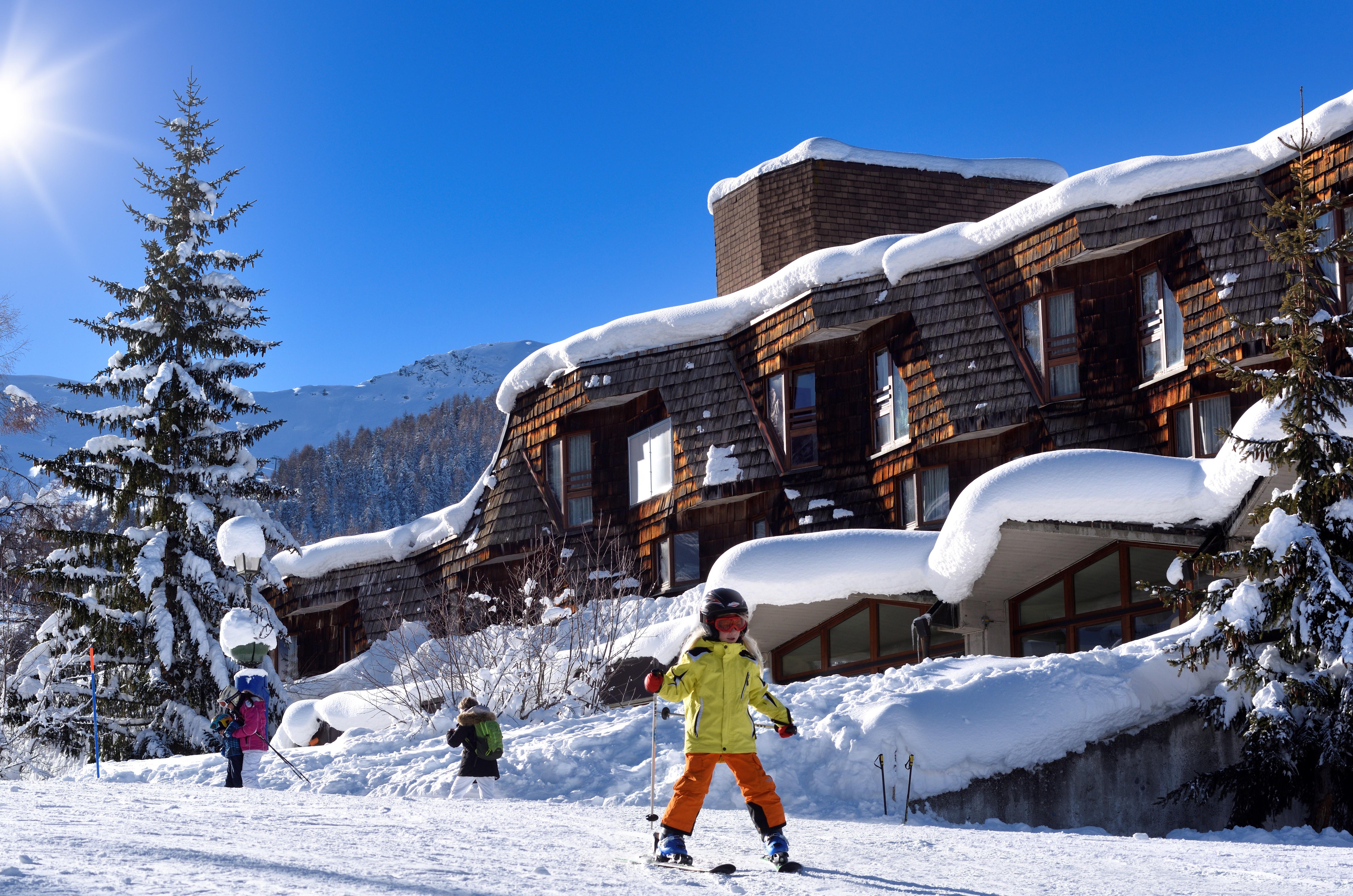 Hotel Th Pila Pila  Zewnętrze zdjęcie